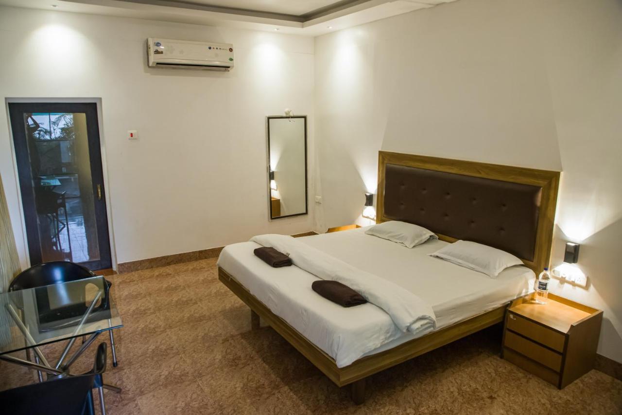 Sanidhya Beach Resort Alībāg Exterior photo