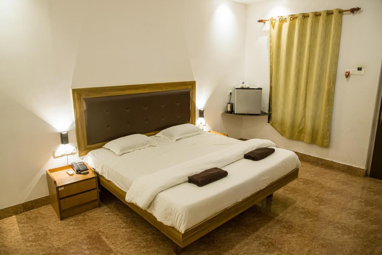Sanidhya Beach Resort Alībāg Exterior photo