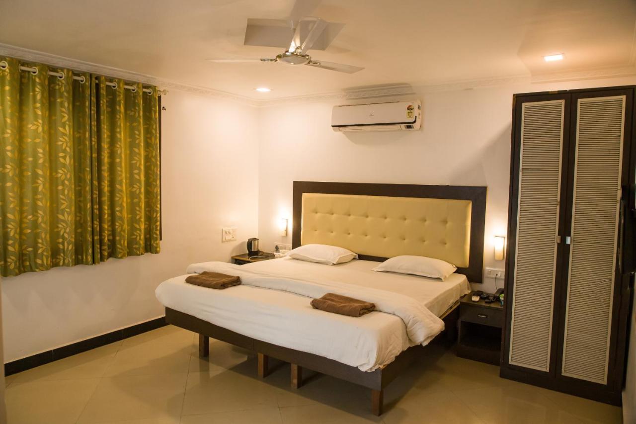 Sanidhya Beach Resort Alībāg Exterior photo